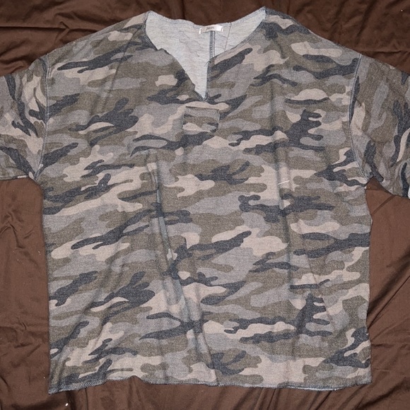 Shirt bundle - Picture 4 of 4